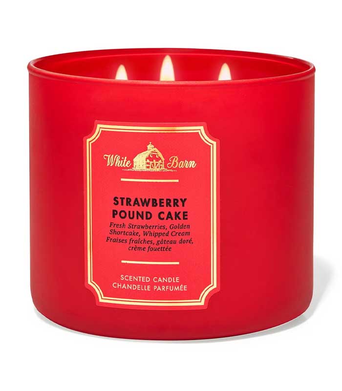 شمع بث اند بادی ورکز مدل Strawberry Pound Cake